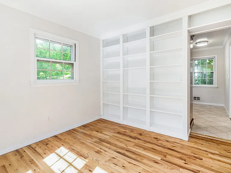 47 Wendt Ave — Photo 9