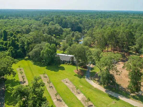161 Martin Ln, Moultrie, GA 31768