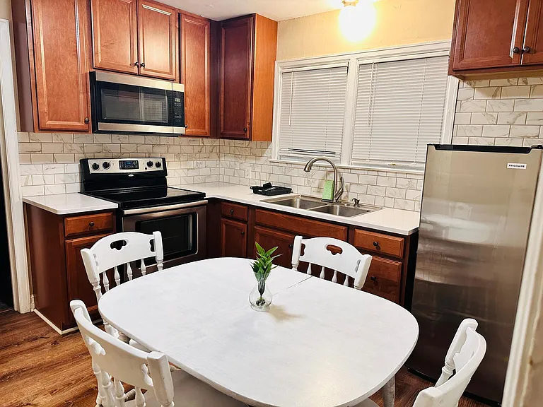 2776 Forest Ave #2 — Photo 7