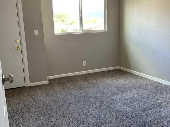 210 W Blacklidge Dr #1, Tucson, AZ 85705