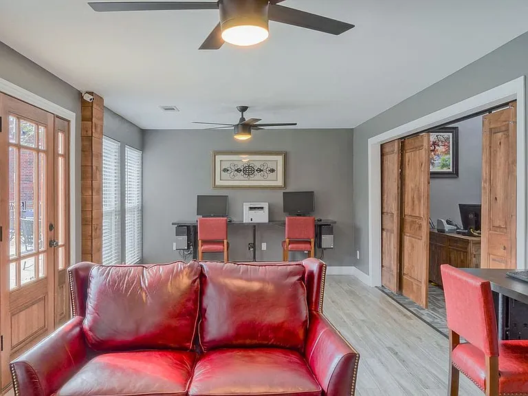 Oak Tree Village Apartments Resident Amenity Space