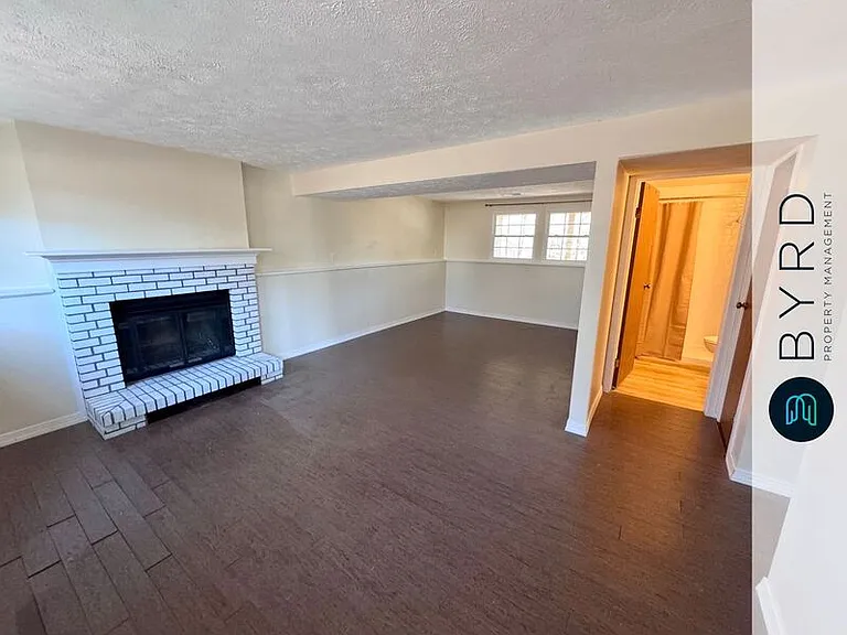 2411 Carriage Creek Rd — Photo 11