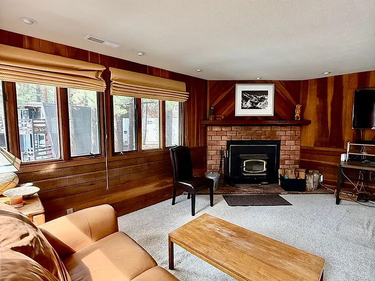 406 Monterey Pl — Photo 11