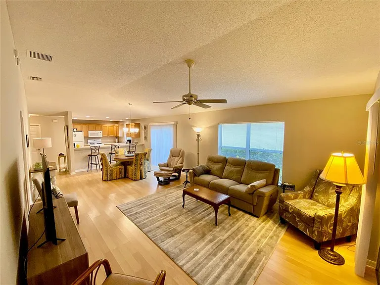 1534 Lime Grove Ln — Photo 11