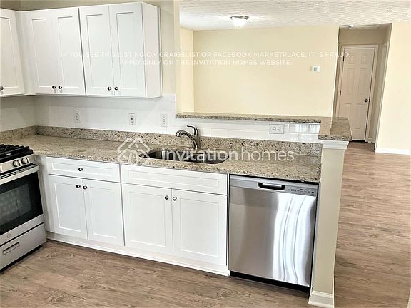 5th image of 1265 W Oaks Way