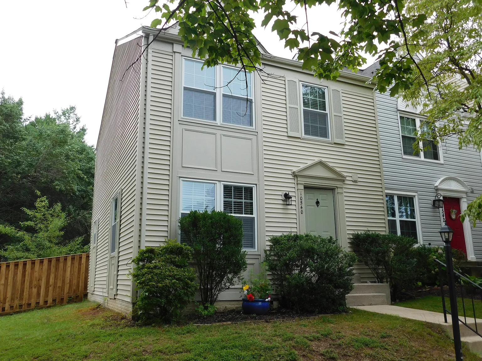 2 bed, 2.5 bath, 1800 sqft, $2,600 — Photo 1