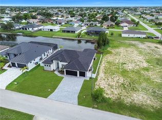 706 SW 28th St, Cape Coral, FL 33914