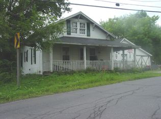 425 Malbons Mills Rd, Skowhegan, ME 04976