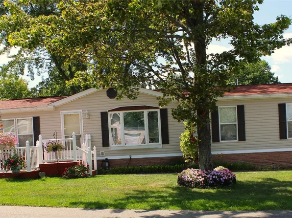 1523 Northcrest Dr, Erie, PA 16509