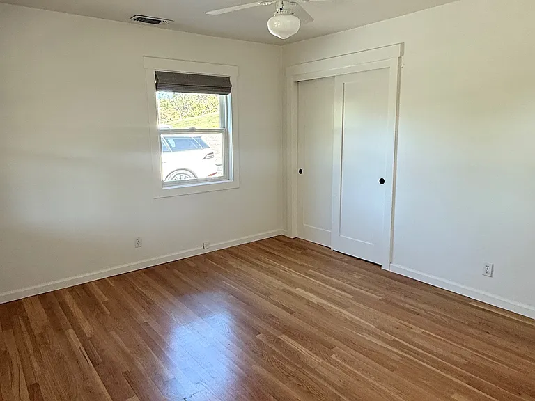 1201 Plum Tree Ln — Photo 6