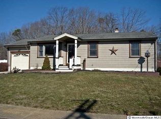 4 Bass Pl, Howell, NJ 07731