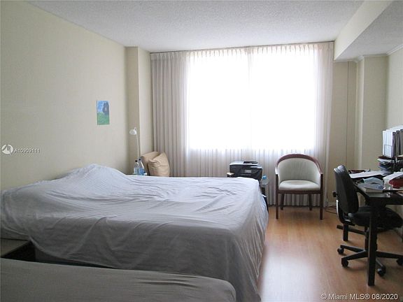 4th image of 250 174th St APT 908