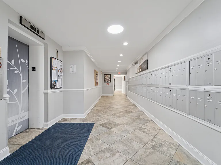 Haverford Court — Photo 28