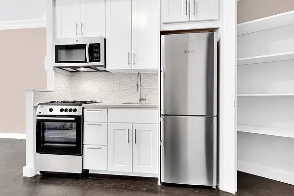 Rented by Cooper & Cooper Real Estate | media 23