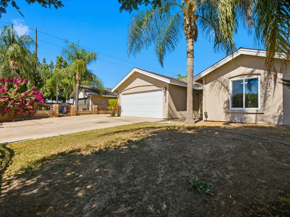 1646 Hartley Avenue, Farmersville, CA 93223