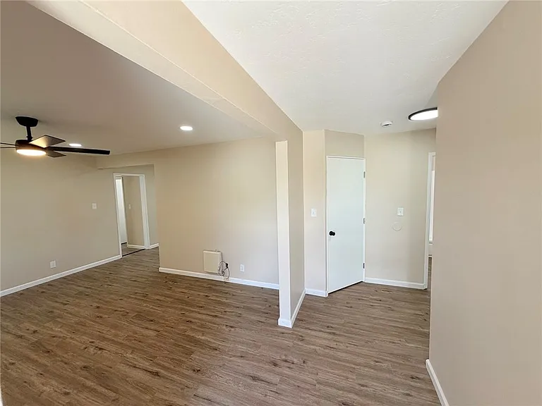 355 S Aspan Ave #1 — Photo 4