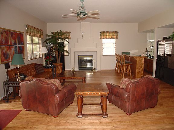 3rd image of 2041 E Camero Ave