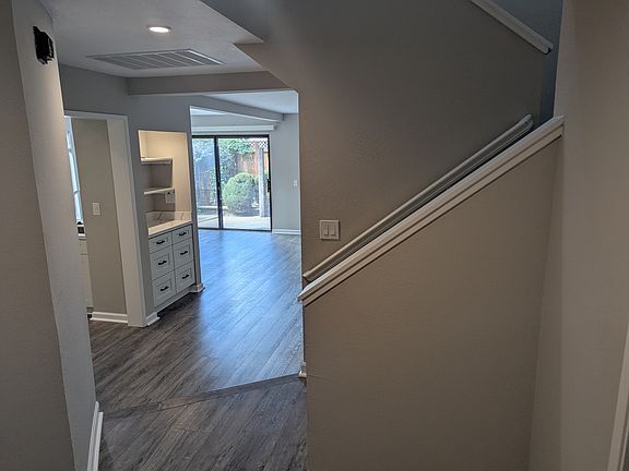 5th image of 1149 Yvette Ct