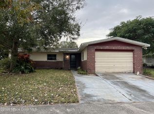 2431 Lakeview Dr, Melbourne, FL 32935