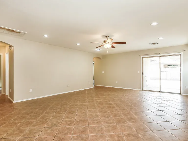 3129 W Dancer Ln — Photo 3