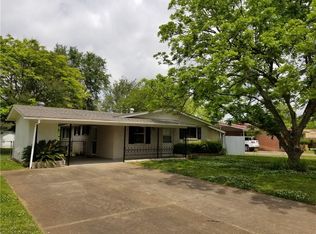 5608 Hall St, Alexandria, LA 71303