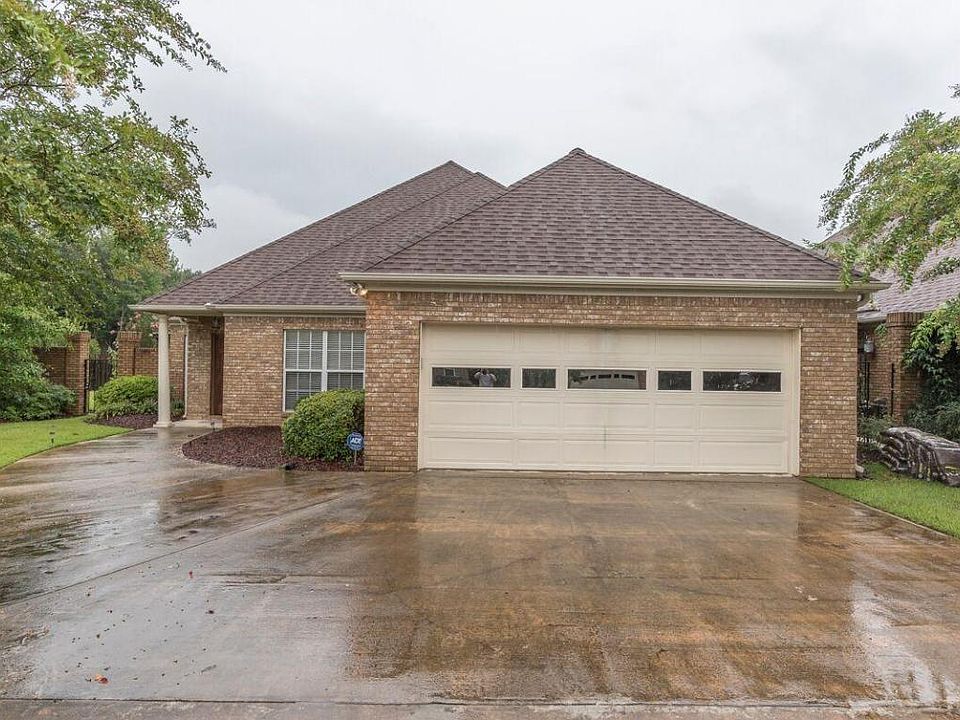 1st image of 114 Chelsia Way