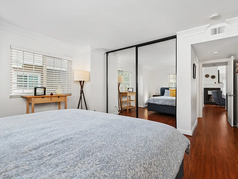 53 Woodleaf — Photo 13