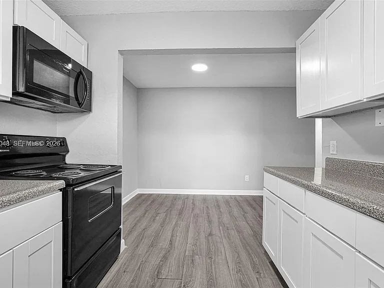 400 NW 65th Ave #210 — Photo 4