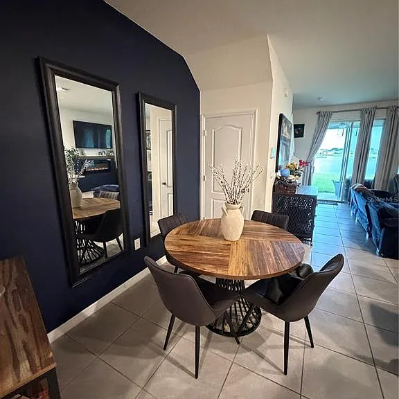 1486 Isleta Loop — Photo 11