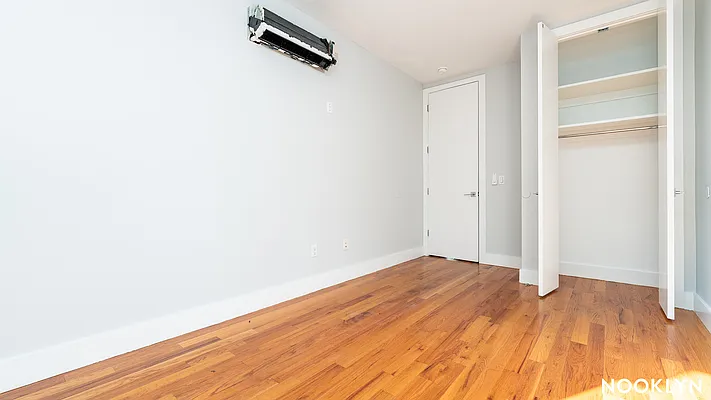 Rented by Nooklyn NYC LLC | media 19