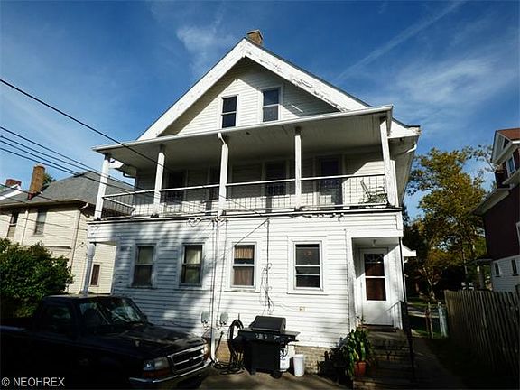 3rd image of 2062 West Blvd