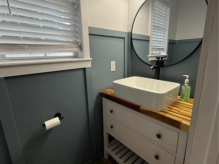 513 Sydenham Blvd — Photo 12