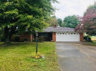 470 Greenup Ave, Raceland, KY 41169