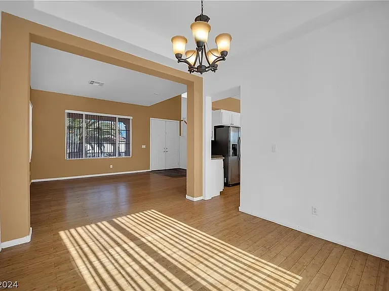 358 Velino Ave — Photo 24