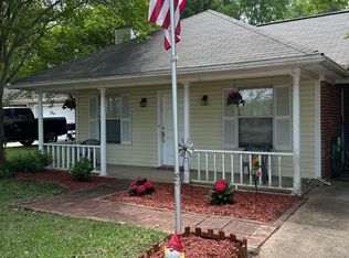 205 McLaurin Dr, Brandon, MS 39047