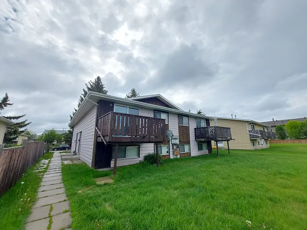Pet Friendly 2 Bedroom Unit in Clearview Meadows! — Photo 4