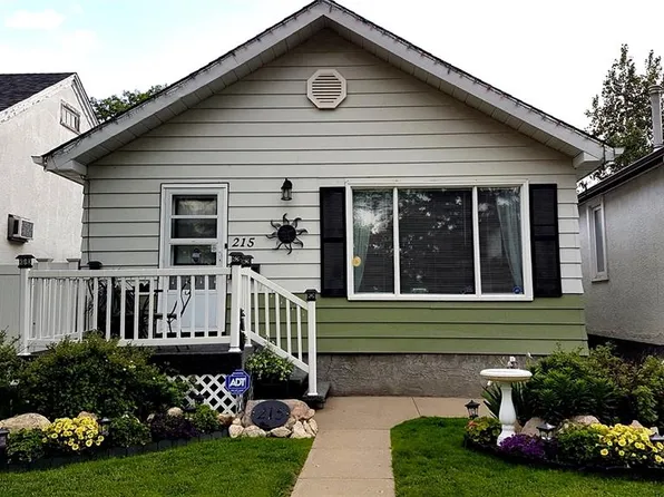 215 College AVENUE, Regina, SK S4N 0W7