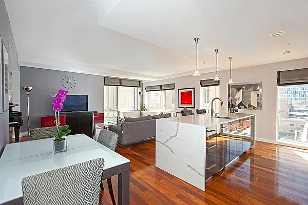 Sold by SERHANT. | media 2