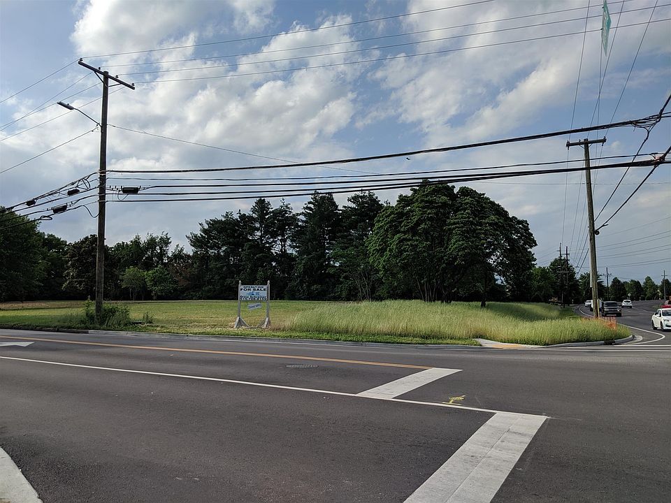 1st image of 210 Coles Ferry Rd
