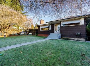 1910 Holdom Ave, Burnaby, BC V5B 3W3