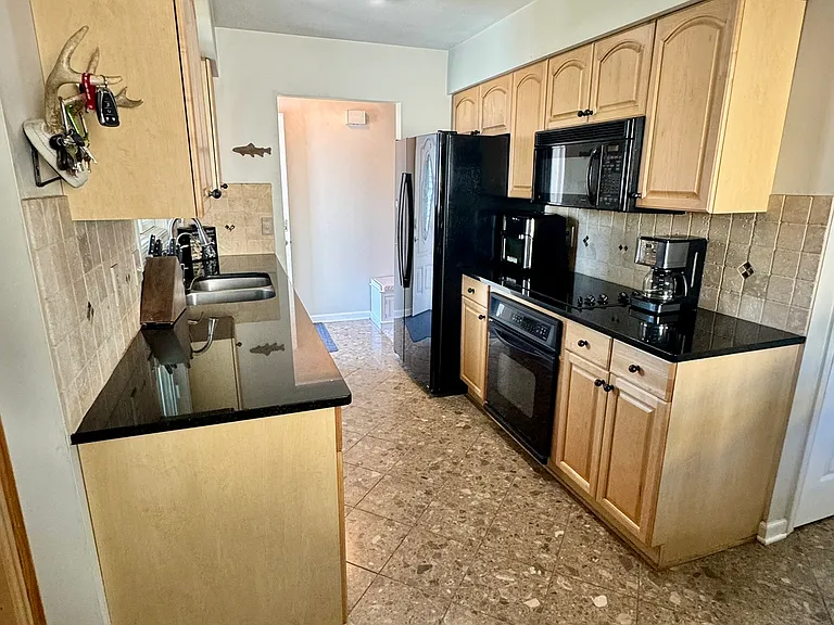 14232 Landings Way — Photo 21
