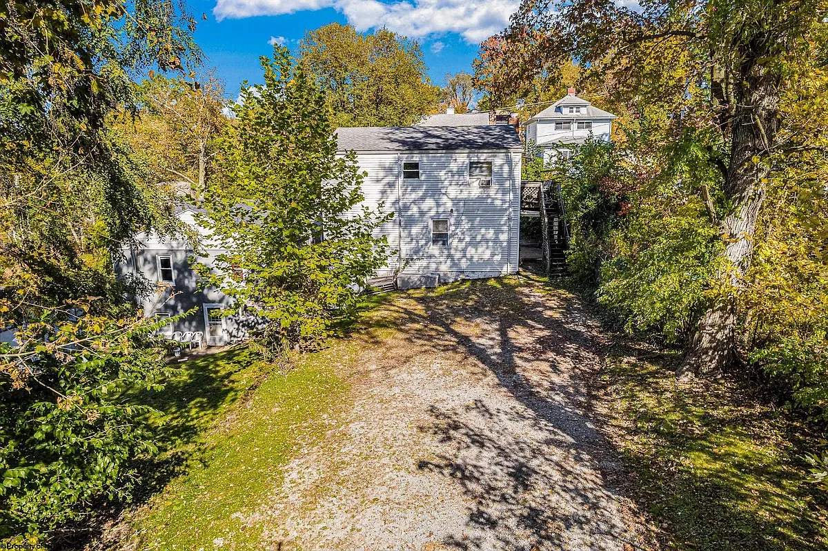 Building Photo - 230 Cornell Ave