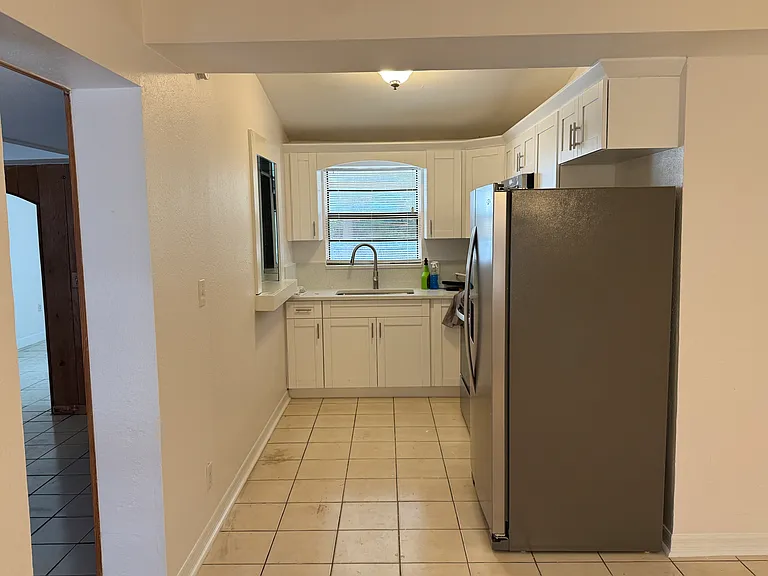 9223 W Patterson St — Photo 3