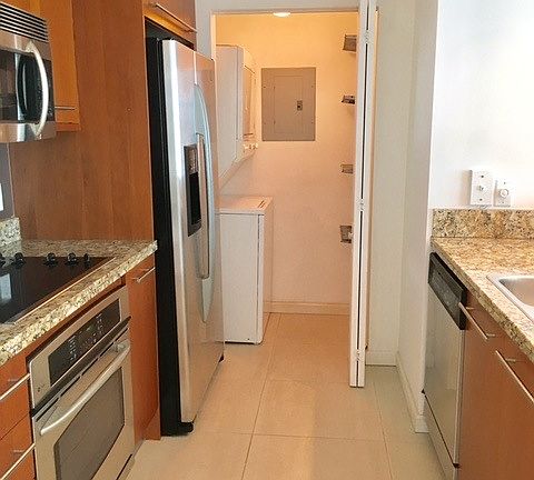 4th image of 110 Washington Ave APT 1612