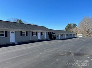 800 Dodson Mill Rd, Pilot Mountain, NC 27041