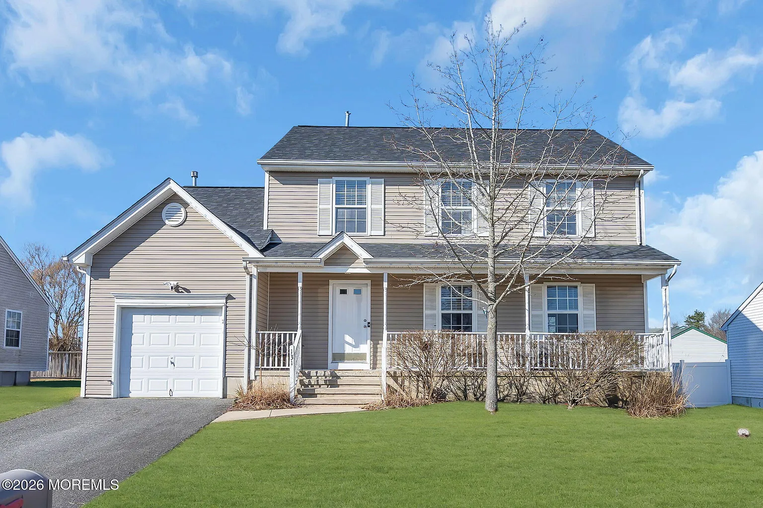 131 Lighthouse Drive photo 1