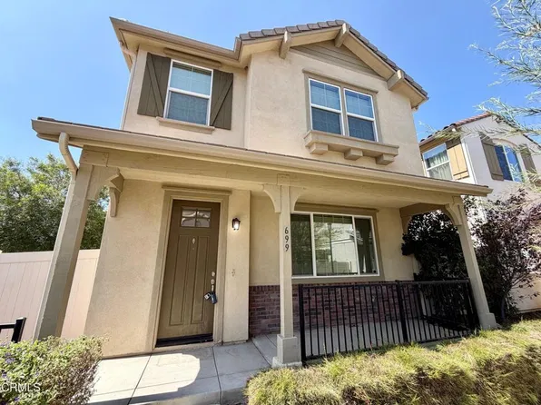 699 S Mandarin Ln, Rialto, CA 92376