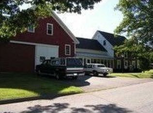 26 Crawford Rd, Pittsfield, ME 04967