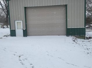 624 Warren St, Grayville, IL 62844