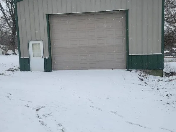 624 Warren St, Grayville, IL 62844